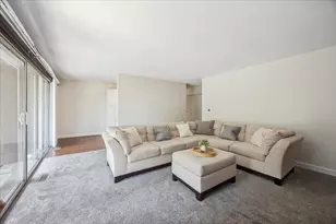 1607 Maple Terrace, Lisle, IL 60532 - Photo 4