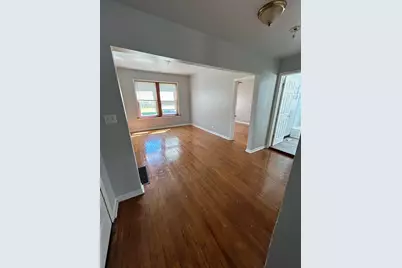 9036 S Dauphin Avenue #1S, Chicago, IL 60619 - Photo 2