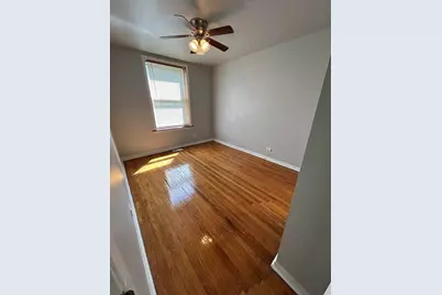 9036 S Dauphin Avenue #1S, Chicago, IL 60619 - Photo 4