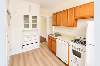 737 Hinman Avenue #2W, Evanston, IL 60202 - Photo 4