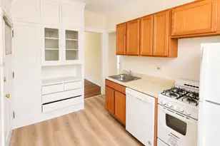 737 Hinman Ave, Evanston, IL 60202 - Photo 4