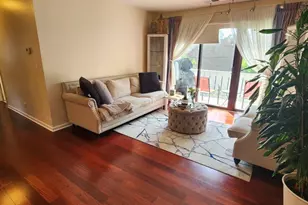 220 Hawthorne Ct, Schaumburg, IL 60193 - Photo 6