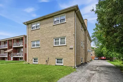 10500 Lyman Avenue, Chicago Ridge, IL 60415 - Photo 2