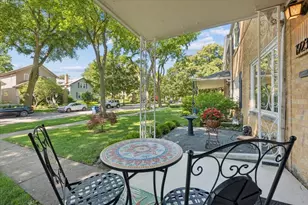 1923 Grant St, Evanston, IL 60201 - Photo 18