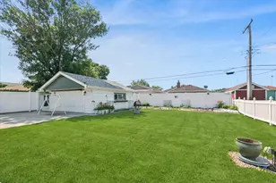 7821 W 73rd Pl, Bridgeview, IL 60455 - Photo 20