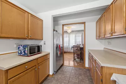 9822 Marion Avenue, Oak Lawn, IL 60453 - Photo 8