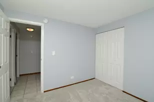 930 Sharon Ln, Schaumburg, IL 60193 - Photo 28