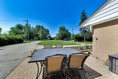 1810 E Euclid Avenue, Arlington Heights, IL 60004 - Photo 2