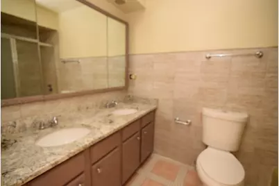 5025 Carol Street #2, Skokie, IL 60077 - Photo 6
