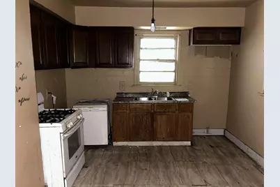 11568 S Lafayette Avenue, Chicago, IL 60628 - Photo 4