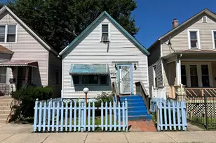 11568 S Lafayette Ave, Chicago, IL 60628 - Photo 1