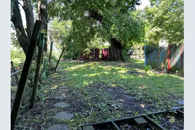 11568 S Lafayette Avenue, Chicago, IL 60628 - Photo 24