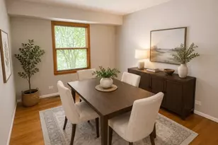 1525 N Patton Ave, Arlington Heights, IL 60004 - Photo 10