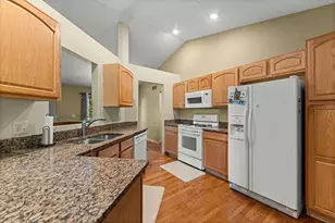 3636 Adler Ln, Rockford, IL 61114 - Photo 8