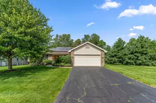 3636 Adler Ln, Rockford, IL 61114 - Photo 2