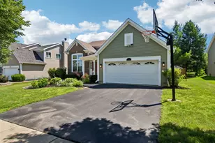 1322 Pennsbury Ln, Aurora, IL 60502 - Photo 2
