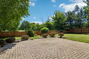 1322 Pennsbury Ln, Aurora, IL 60502 - Photo 52