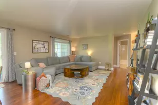 208 Winnsboro Ct, Schaumburg, IL 60193 - Photo 6