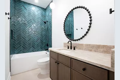3329 N Whipple Street #3, Chicago, IL 60618 - Photo 12