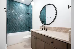 3329 N Whipple St, Chicago, IL 60618 - Photo 12