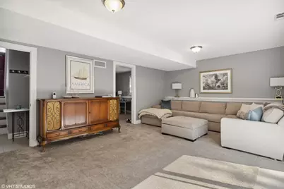 1717 Glen Lake Road, Hoffman Estates, IL 60169 - Photo 10