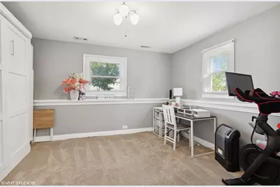 1717 Glen Lake Road, Hoffman Estates, IL 60169 - Photo 12