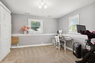 1717 Glen Lake Rd, Hoffman Estates, IL 60169 - Photo 12