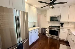 9439 S St Louis Ave, Evergreen Park, IL 60805 - Photo 4