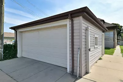 1012 N 24th Avenue, Melrose Park, IL 60160 - Photo 20