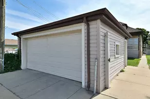 1012 N 24th Ave, Melrose Park, IL 60160 - Photo 20