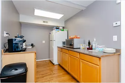 2722 S Hillock Avenue, Chicago, IL 60608 - Photo 4