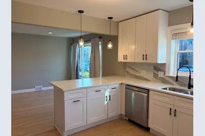 2909 W Howard Street, Chicago, IL 60645 - Photo 4