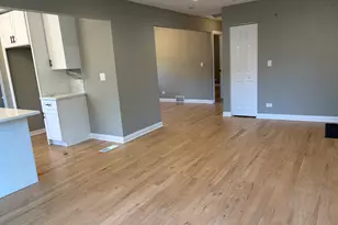 2909 W Howard St, Chicago, IL 60645 - Photo 6