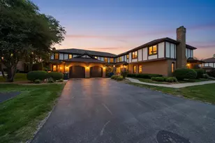 12254 S Dogwood Ln, Palos Heights, IL 60463 - Photo 1