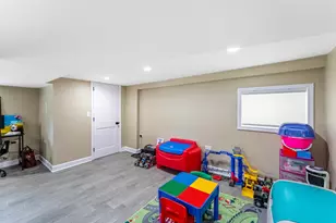3747 N Oleander Ave, Chicago, IL 60634 - Photo 24