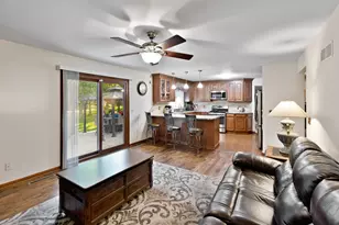 606 Mary Ln, Saint Anne, IL 60964 - Photo 12