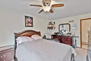 606 Mary Ln, Saint Anne, IL 60964 - Photo 24