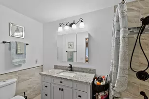 606 Mary Ln, Saint Anne, IL 60964 - Photo 18