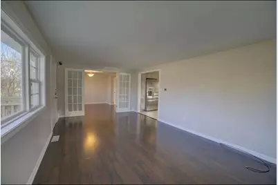379 W North Street, Watseka, IL 60970 - Photo 2