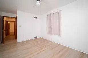 321 N London Ave, Rockford, IL 61107 - Photo 10