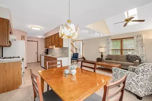 7932 Stewart Dr, Darien, IL 60561 - Photo 8