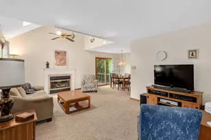 7932 Stewart Dr, Darien, IL 60561 - Photo 6