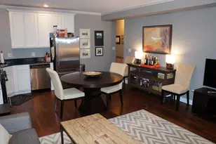 2124 N Hudson Ave, Chicago, IL 60614 - Photo 2