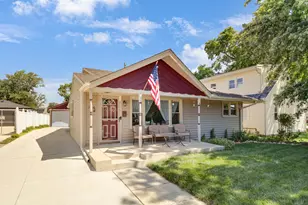 7306 W 115th St, Worth, IL 60482 - Photo 1