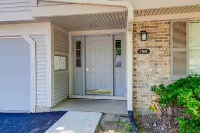 1209 Bradwell Lane #E, Mundelein, IL 60060 - Photo 4