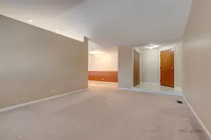 1209 Bradwell Ln, Mundelein, IL 60060 - Photo 6