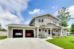 1067 Carpenter Ct, Elk Grove Village, IL 60007 - Photo 4