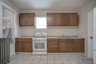 228 S Lincoln Ave, Waukegan, IL 60085 - Photo 6