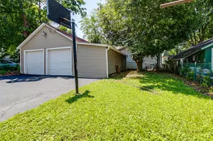 228 S Lincoln Ave, Waukegan, IL 60085 - Photo 26