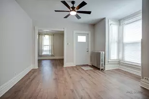 228 S Lincoln Ave, Waukegan, IL 60085 - Photo 4